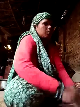 Snapshot of Janvi_tv chatting on October 28, 2025, 1:39 am Janvi tv online show from October 28, 2025, 1:39 am