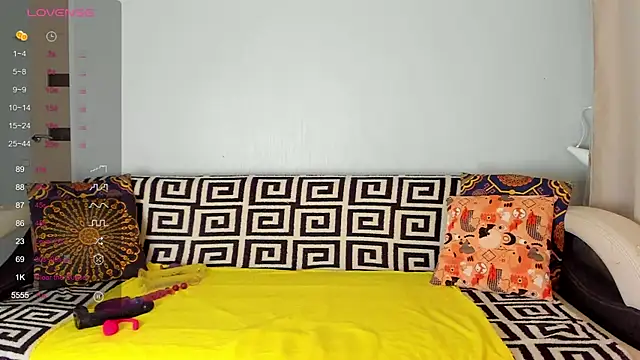 Amalia Mio online show from November 27, 2025, 8:04 am