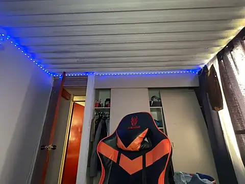 Snapshot of kaspar_6 chatting on February 12, 2026, 9:47 pm kaspar 6 online show from February 12, 2026, 9:47 pm