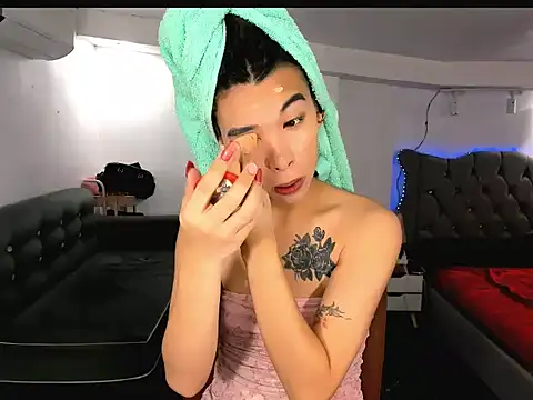 Snapshot of Yourdreamgoddess chatting on June 16, 2026, 4:23 am Yourdreamgoddess online show from June 16, 2026, 4:23 am