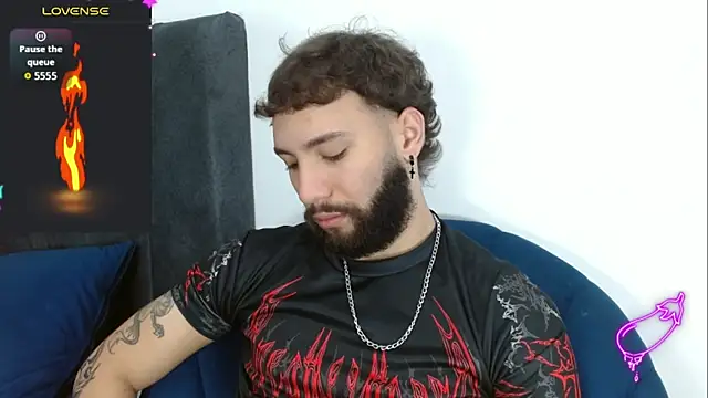 Snapshot of angel_kyrozz chatting on December 21, 2025, 7:15 pm angel kyrozz online show from December 21, 2025, 7:15 pm