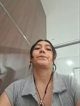 Snapshot of Lunaa_Crow chatting on October 8, 2025, 12:12 am Lunaa Crow online show from October 8, 2025, 12:12 am