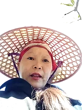 sumaybae online show from November 30, 2025, 2:34 am