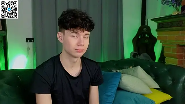 Cute Mike online show from March 1, 2026, 8:09 pm