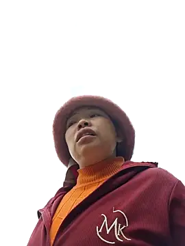 miomio-12 online show from December 20, 2025, 2:25 am