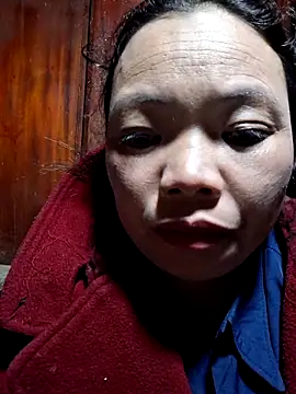 miomio-12 online show from December 4, 2025, 12:59 pm