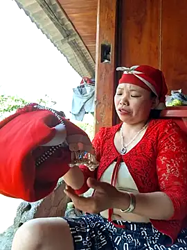 miomio-12 online show from April 8, 2026, 7:21 am