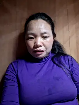 miomio-12 online show from February 15, 2026, 2:16 pm