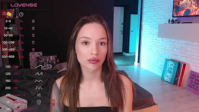 Jade Lumin online show from November 6, 2025, 10:52 am