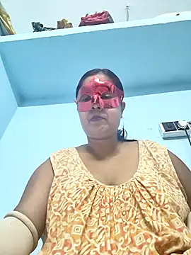 misti02 online show from October 11, 2025, 5:03 pm