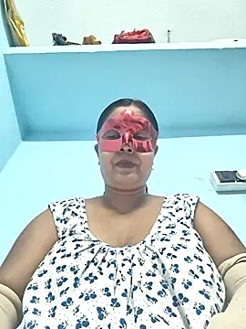 misti02 online show from October 10, 2025, 5:03 pm