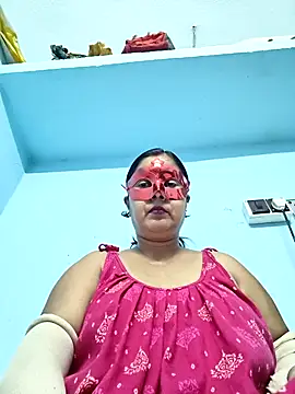 misti02 online show from October 8, 2025, 4:51 pm