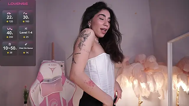 Snapshot of YokoKoko_ chatting on November 2, 2025, 6:07 am YokoKoko  online show from November 2, 2025, 6:07 am