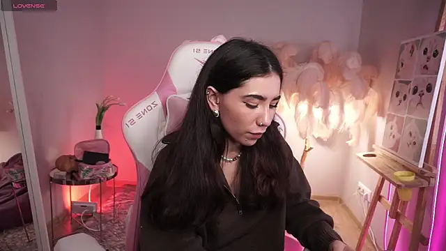 Snapshot of YokoKoko_ chatting on November 2, 2025, 6:13 pm YokoKoko  online show from November 2, 2025, 6:13 pm