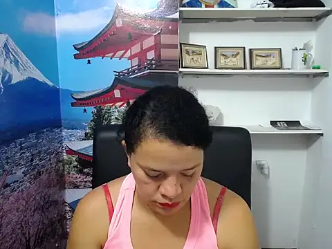 Biigg xxx online show from November 28, 2025, 1:44 pm