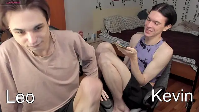 twink boysss online show from October 12, 2025, 2:40 pm