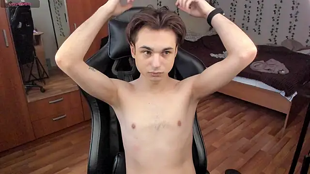 twink boysss online show from October 15, 2025, 11:18 am