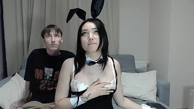 KyleAndJulia online show from October 8, 2025, 6:52 pm