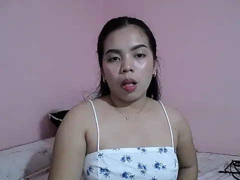 Snapshot of sexyloveee chatting on November 7, 2025, 10:31 am sexyloveee online show from November 7, 2025, 10:31 am