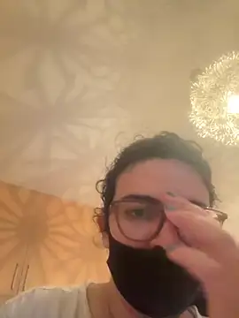 luciamaria01 online show from October 11, 2025, 3:13 pm