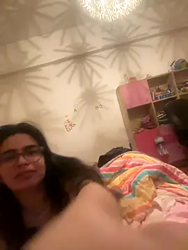 luciamaria01 online show from October 23, 2025, 5:44 pm