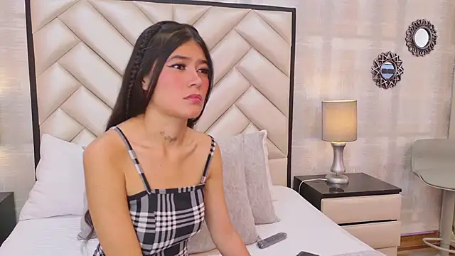 Snapshot of CristalShayy chatting on February 26, 2026, 11:54 am CristalShayy online show from February 26, 2026, 11:54 am