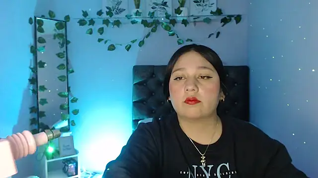 KOREN JALAA online show from February 4, 2025, 5:01 pm