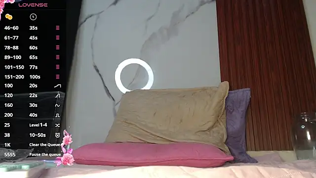 Snapshot of Kim_Browns chatting on June 4, 2026, 2:27 am Kim Browns online show from June 4, 2026, 2:27 am