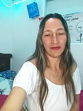 Snapshot of Keila10 chatting on October 30, 2025, 1:59 am Keila10 online show from October 30, 2025, 1:59 am