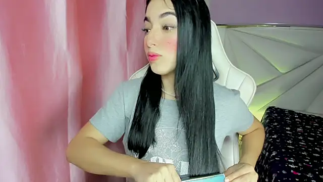 cielooo  online show from December 4, 2025, 8:30 pm