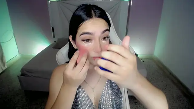 cielooo  online show from November 5, 2025, 8:45 pm