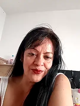 Snapshot of Lucia-Naughty chatting on October 7, 2025, 8:54 pm Lucia-Naughty online show from October 7, 2025, 8:54 pm