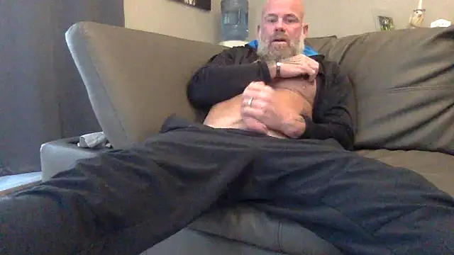 Snapshot of Muscledick40 chatting on February 16, 2026, 4:16 pm Muscledick40 online show from February 16, 2026, 4:16 pm