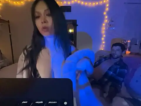 StreamMeDaddy online show from October 5, 2025, 7:21 am