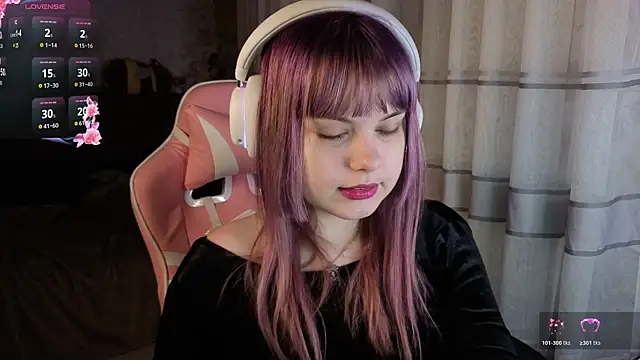 KristiBloom online show from March 8, 2026, 12:38 am