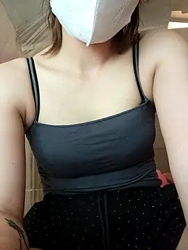 LylyCii6969 online show from October 7, 2025, 2:23 am