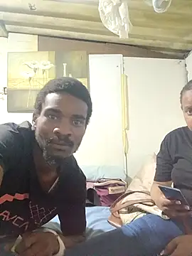 Snapshot of KinkyLunaRose chatting on October 10, 2025, 5:36 pm KinkyLunaRose online show from October 10, 2025, 5:36 pm