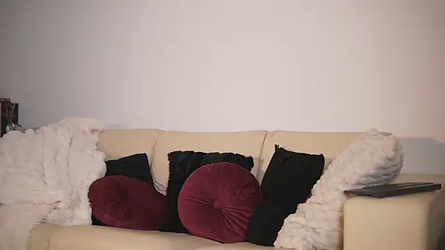 GiaInked online show from March 19, 2026, 6:08 pm