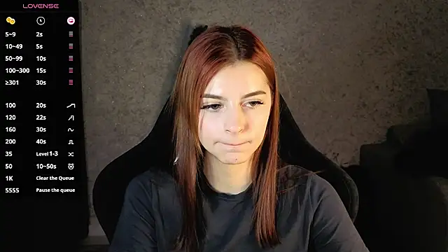 Snapshot of kitti_sweett chatting on November 17, 2025, 7:29 pm kitti sweett online show from November 17, 2025, 7:29 pm