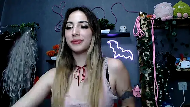 Walleriana online show from October 14, 2025, 12:11 am