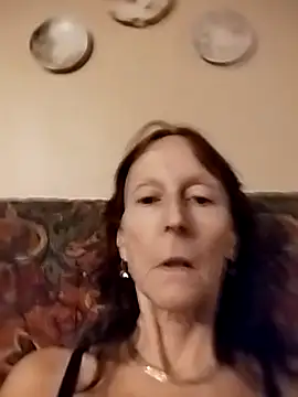 Spicylady1234 online show from November 27, 2025, 1:06 am