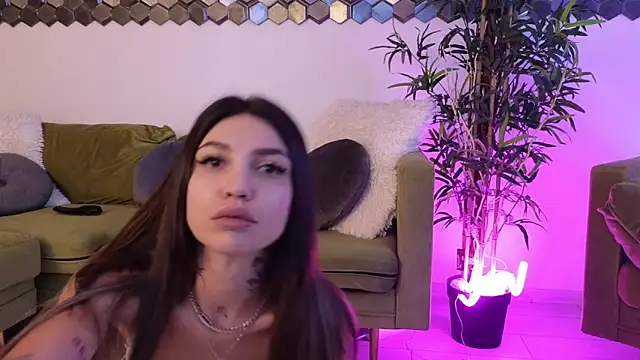 Ashley luxx online show from February 9, 2026, 7:06 am