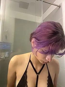 sukulaurens online show from December 23, 2025, 3:50 am