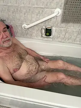 Jcaspen online show from April 14, 2026, 1:38 pm