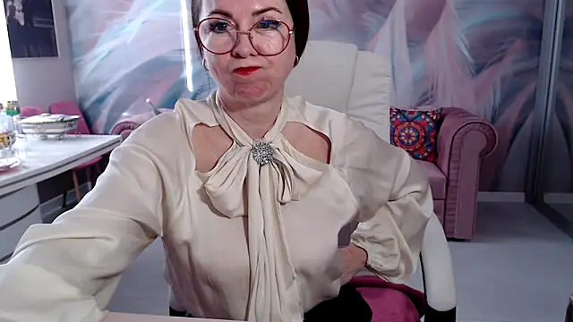 Arisa5000 online show from November 3, 2025, 6:40 am