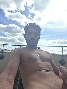 Liroow online show from April 16, 2026, 1:23 pm