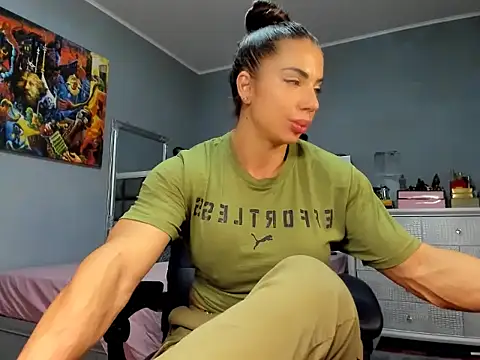 Snapshot of Alesyamuscledoll@xh chatting on October 4, 2025, 5:03 pm Alesyamuscledollxh online show from October 4, 2025, 5:03 pm