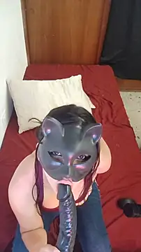 Snapshot of SweetyCatt1 chatting on October 15, 2025, 12:20 am SweetyCatt1 online show from October 15, 2025, 12:20 am