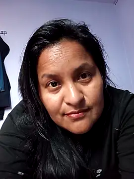 lucia00xx online show from March 3, 2026, 10:50 pm