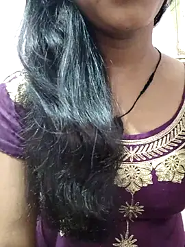 anjali2351 online show from April 18, 2026, 4:53 pm